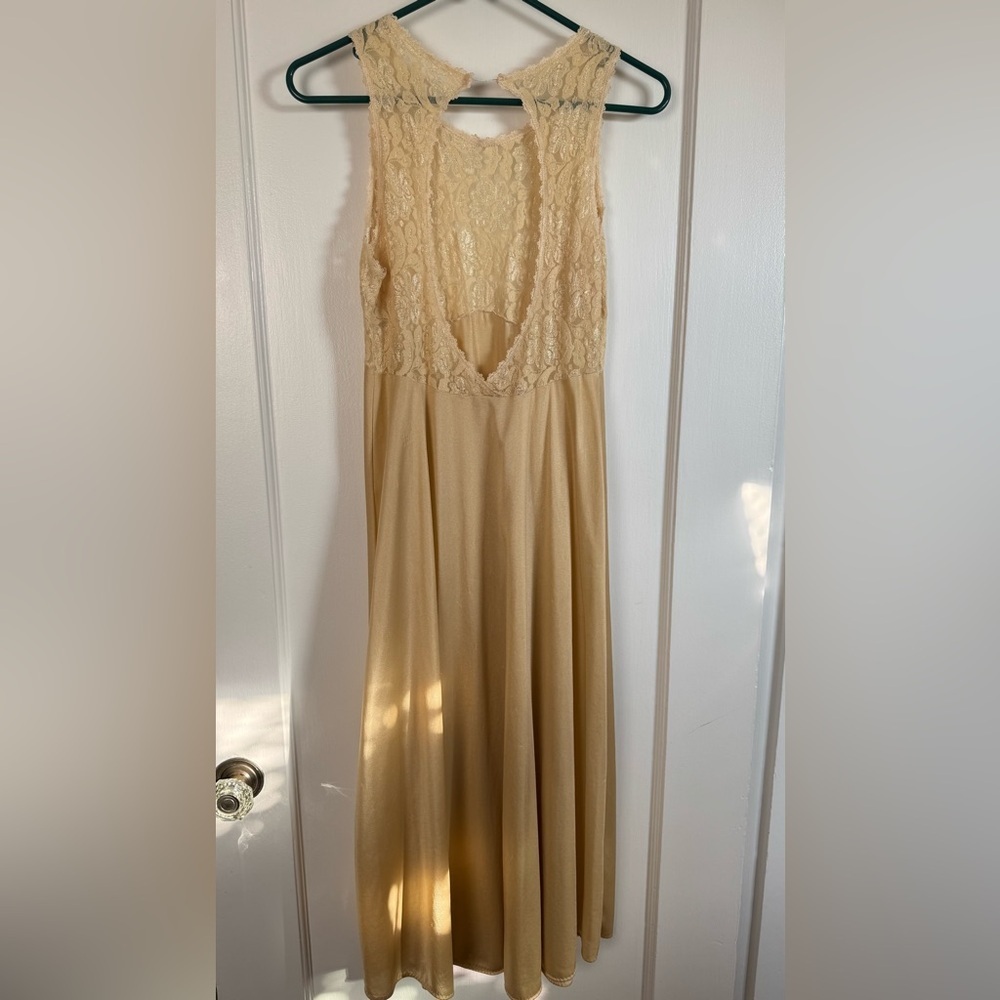 Romantic Moods Elegant Lace Maxi Intimate Dress - Picture 2 of 4